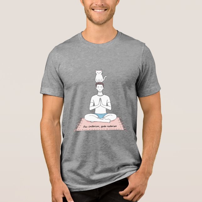 Camiseta Paz Interior, Gato Exterior (Frente)