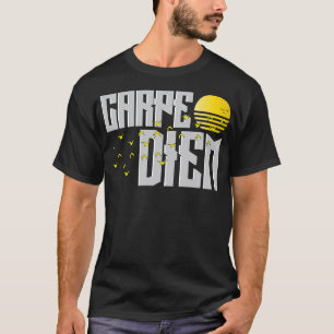 Camiseta pe Diem III Aproveite o dia em latim cita insonori