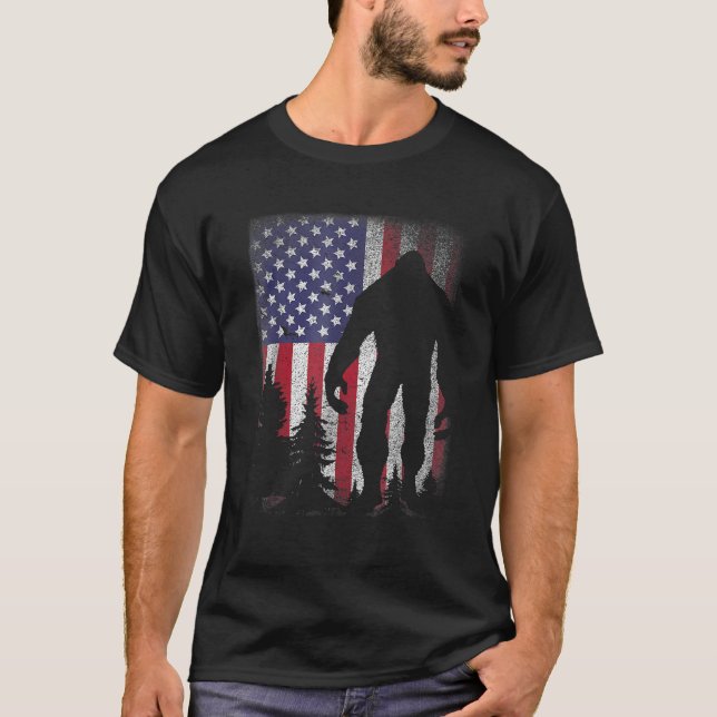 Camiseta Pé Grande 4 De Julho Sasquatch American Flag Patri (Frente)