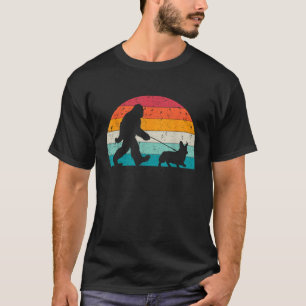 Camiseta Pé Grande Caminhando um Cachorro Engraçado Corgi P