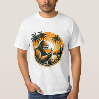 Camiseta Pé-Grande comendo uma laranja