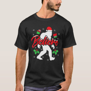 Camiseta Pé Grande de Natal Acredita Em Meninos Engraçado