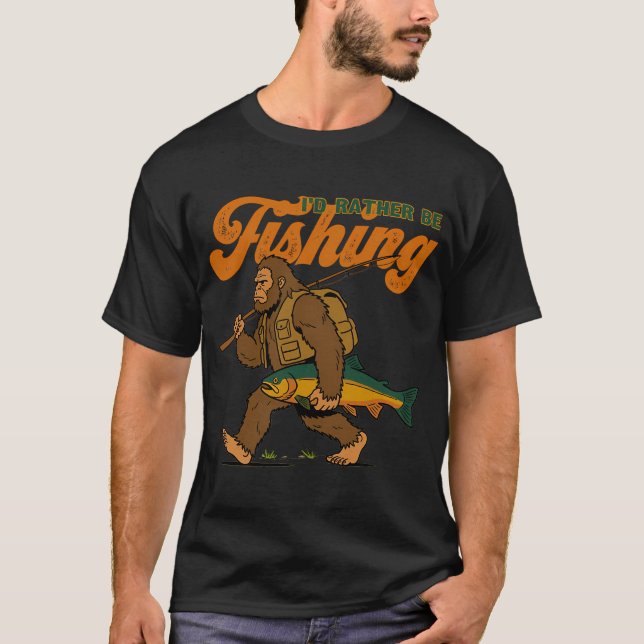 Camiseta Pé Grande Eu Preferiria Estar Pescando. (Frente)