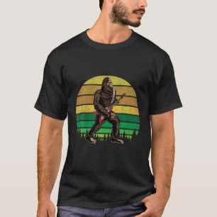 Camiseta Pé Grande Jogando Uma Pedra Elétrica De Violão Em