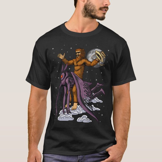Camiseta Pé-grande montando Mothman (Frente)