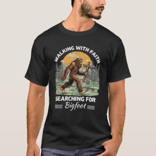 Camiseta Pé Grande Para O Sasquatch Cristão Jesus Acredite