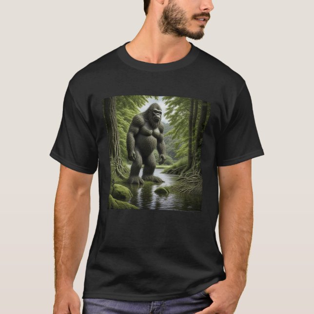 Camiseta Pé grande parado em um desenho animado (Frente)