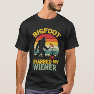Camiseta Pé Grande Pegou Meu Cachorro-Quente Sasquatch Engr