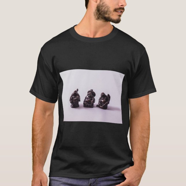 Camiseta Peaceful Buddha Figurines Tee (Frente)