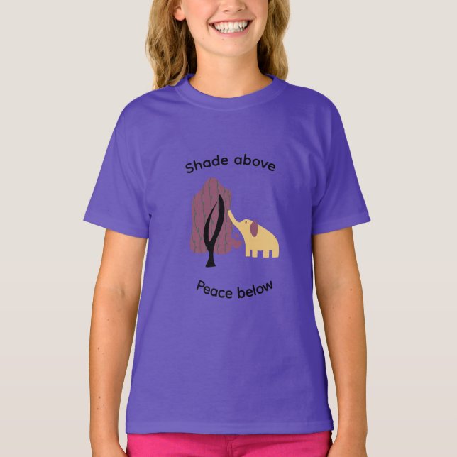 Camiseta Peaceful Elephant Under Tree (Frente)