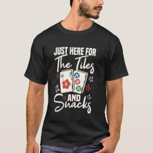 Camiseta Peças de Mahjong e Snacks Design Divertido para Jo