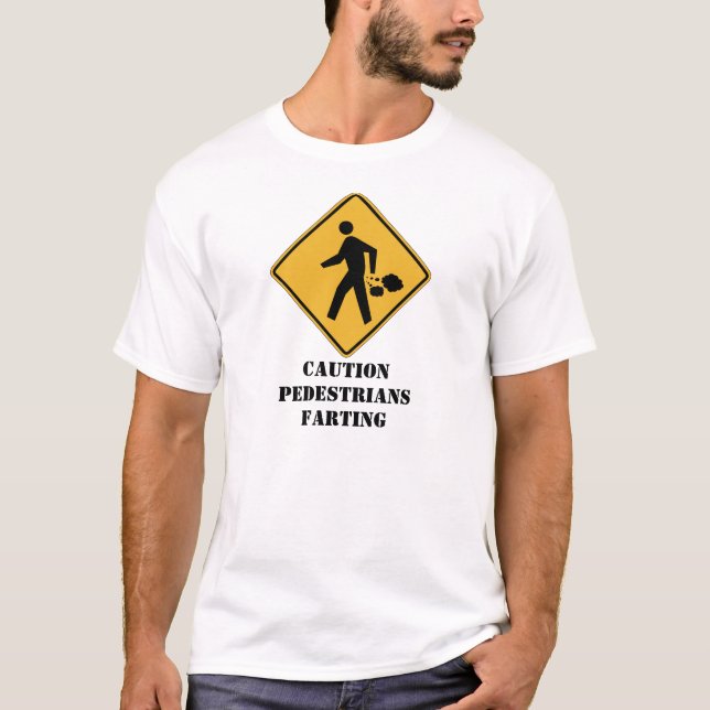Camiseta Pedestres do cuidado que farting (Frente)