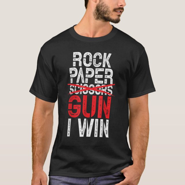 Camiseta Pedra Papel Tesoura Arma Eu Vencio  Armas (Frente)