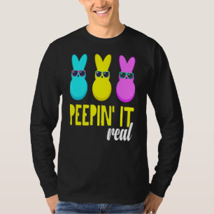 Camiseta Peepin It Real Outfit Felz pascoa Bunny Egg Hunt