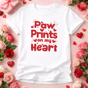 Camiseta Pegadas na Meu Coração Design Fofo de Amante de Ca