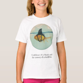 Camiseta Peixe Dourado com uma Barbatana de Tubarão