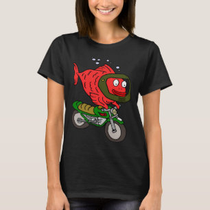 Camiseta Peixe Engraçado Pilotando Moto de Terra Cartoon