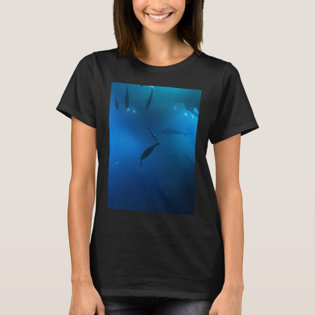 Camiseta Peixes Aquáticos de Águas Profundas (Frente)