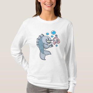 Camiseta Peixes com gancho de peixe e verme