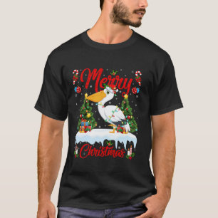 Camiseta Pelican Bird Merry Christmas Tree Lights Papai noe