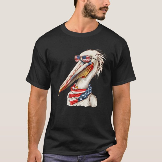 Camiseta Pelican Vestindo USA Flag Patriotic Sunglass 4th (Frente)