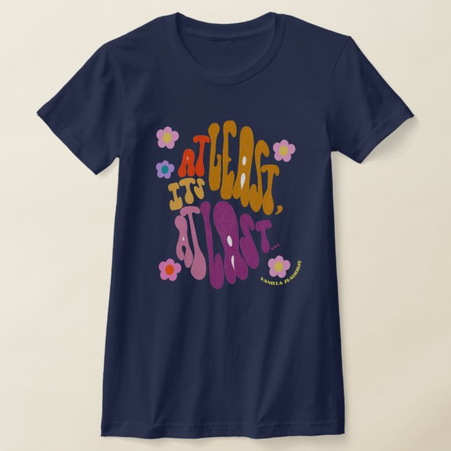 Camiseta Pelo Menos No Último Tee Lírico (Postura )