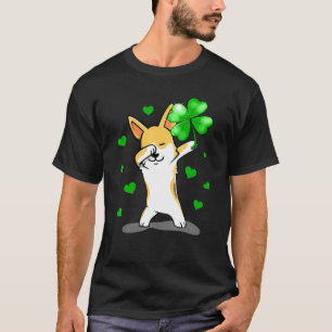 Camiseta Pembroke Welsh Corgi Dabbing Sorte Trevo Irlandês
