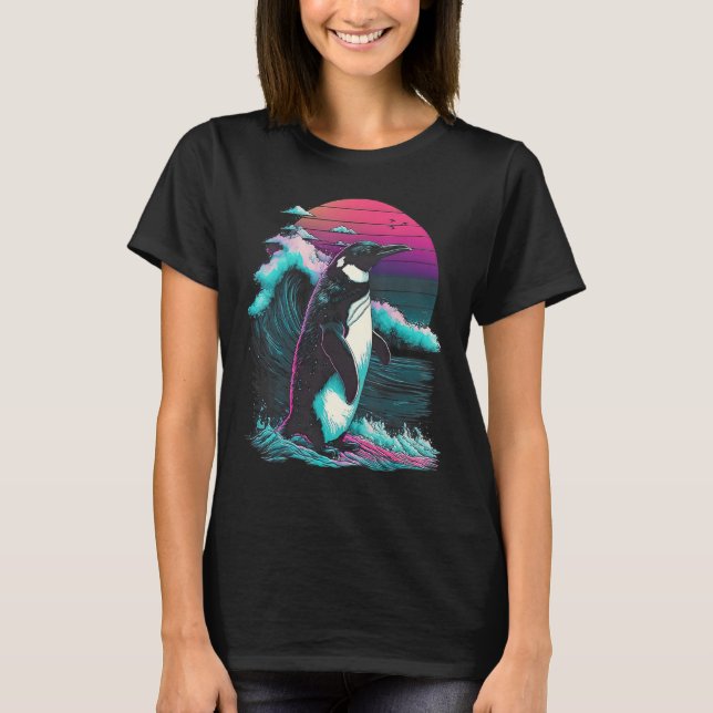 Camiseta Penguin with a Retro Twist Sunset Vaporwave Aesthe (Frente)
