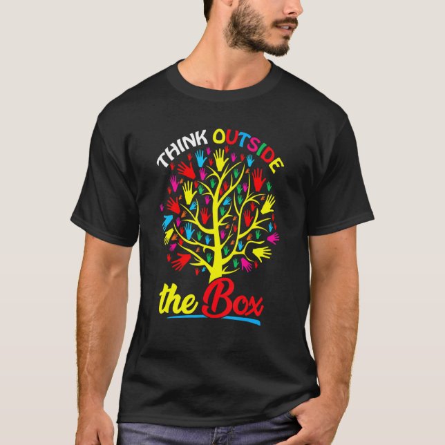 Camiseta Pense Fora Da Caixa Árvore Puzzle Mão Autismo Cons (Frente)