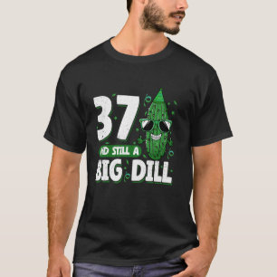 Camiseta Pepino 37 e ainda um Grande Pílula 37