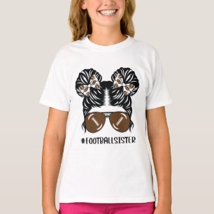 Camiseta Pequena Irmã de Futebol Mensageiro Bun Hair Ócul