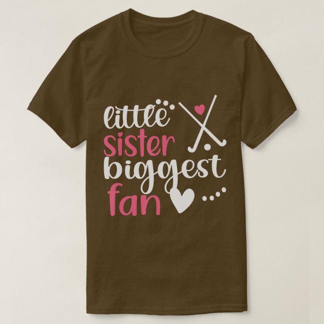 Camiseta Pequena Irmã de Hóquei em Campo Maior Fã (Frente do Design)