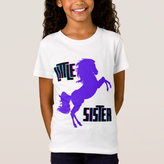 Camiseta Pequena Irmã Púrpura Pony (Frente)