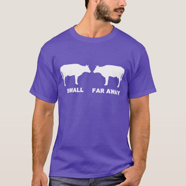 Camiseta Pequena Vaca Longe Significa Engraçada Pena Dougal (Frente)