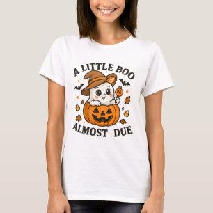 Camiseta Pequeno Boo Está Quase A Vir À Gravidez No Hallowe