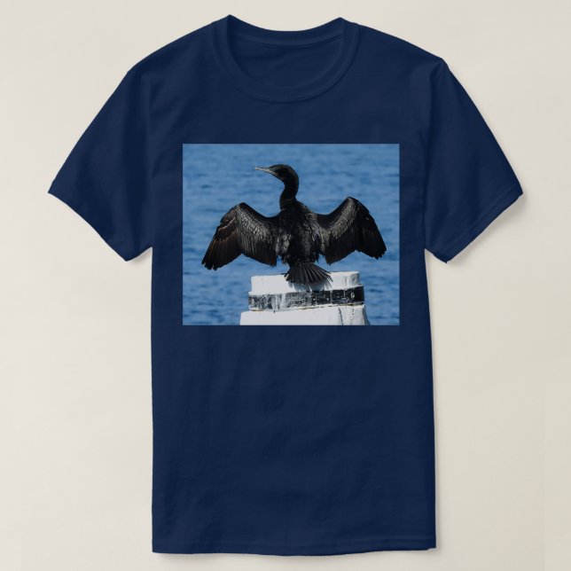 Camiseta Pequeno Corvo Negro (Frente do Design)