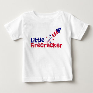 Camiseta Pequeno Firecracker: Emocionando a Alegria do Dia 