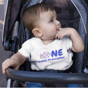 Camiseta Pequeno primeiro aniversario Firecracker Baby T-Sh