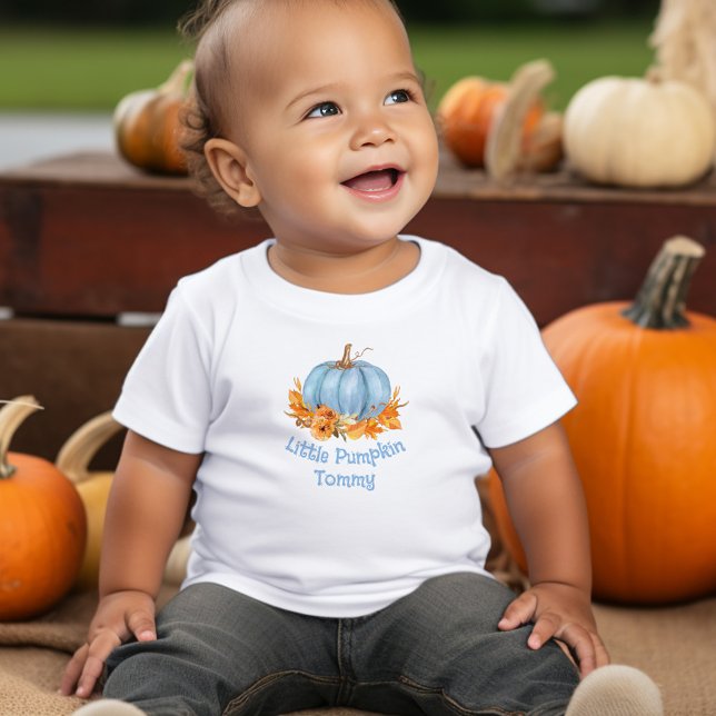 Camiseta Pequeno Pumpkin Fall Baby Boy (Little Pumpkin Fall Baby Boy Name Baby T-Shirt)