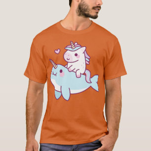Camiseta Pequeno Unicórnio Bonito Andando Narwhal