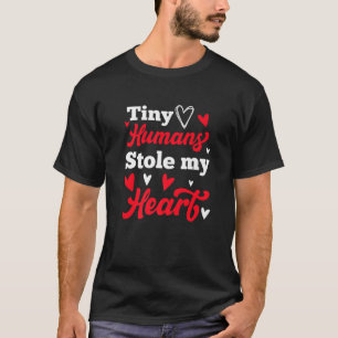 Camiseta Pequenos Humanos Roubaram Meu Dia de os namorados