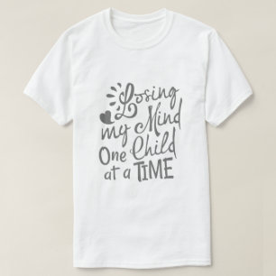 Camiseta Perdendo a Cabeça, Uma Criança de Cada Vez