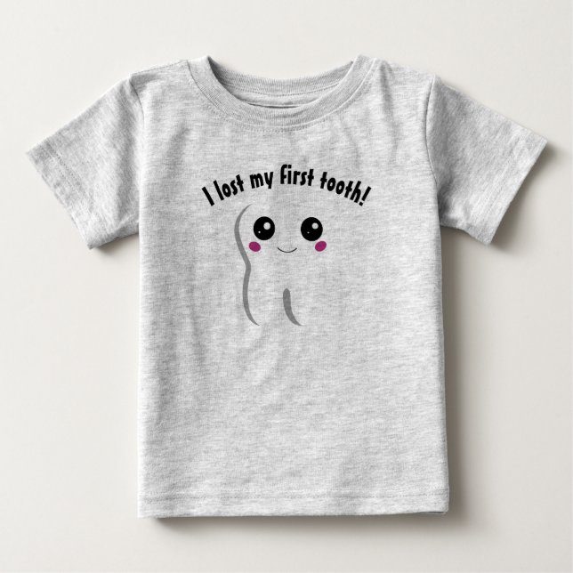 Camiseta Perdi meu primeiro dente feliz sorrindo dente dent (Frente)
