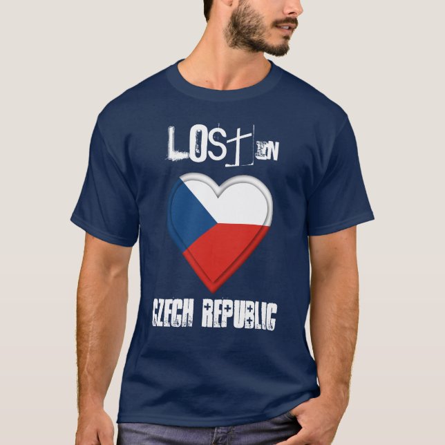 Camiseta Perdido no coração da bandeira da república checa (Frente)