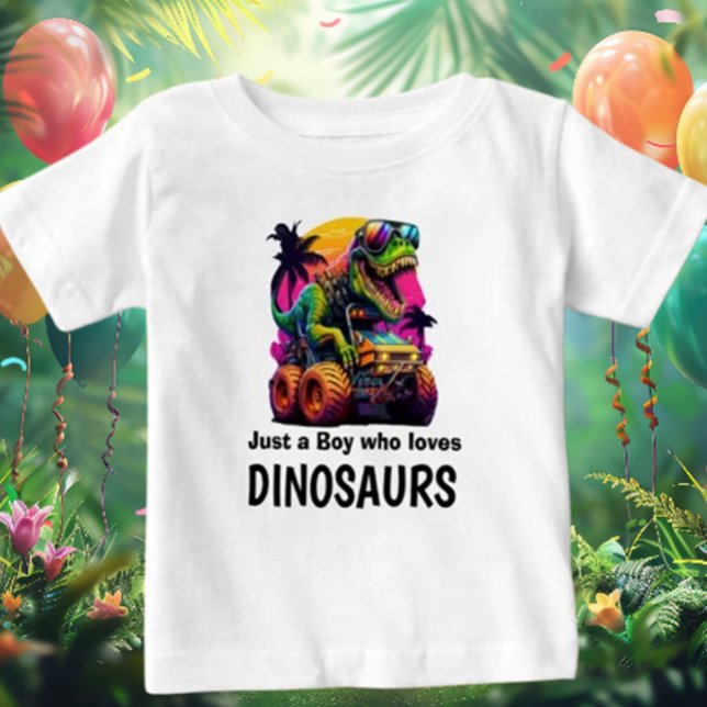 Camiseta Perfeita do Dinossauro para o seu Pequeno (Celebrate with T-Rex! Dive into a vibrant dinosaur party filled with colorful decor and fun)
