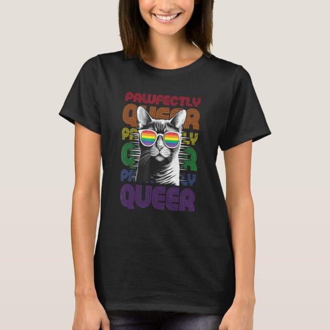 Camiseta Perfeitamente Queer Gato Com Óculos De Sol Orgulho (Frente)