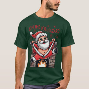 Camiseta Perigo no Trabalho Papai Noel em Chamas