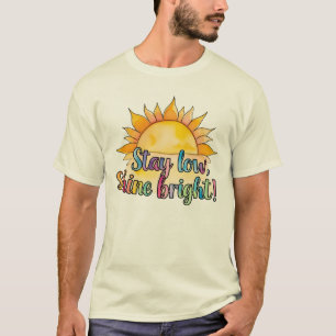 Camiseta 'Permanecer Baixo Brilho Brilhante' Dgn2 por Maaya