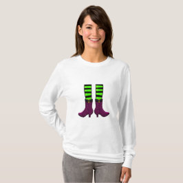 Camiseta Pernas de bruxas verdes e negras com botas roxas