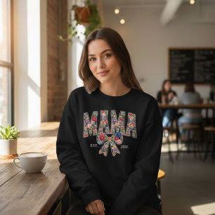 Camiseta Pérola Floral Varsity Mama Est Estilo Feminino